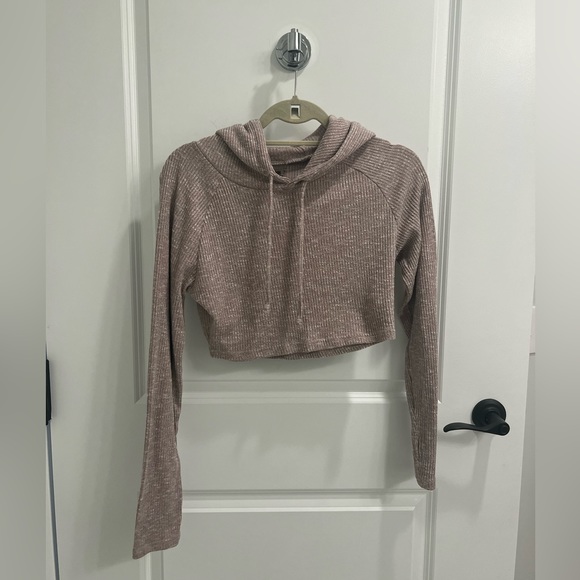 Two Piece Gymshark Ripped Hoodie Cropped Set - Picture 4 of 7